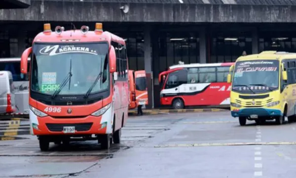 El conductor del vehículo no es un pasajero, para efectos de determinar la capacidad (Mintransporte)