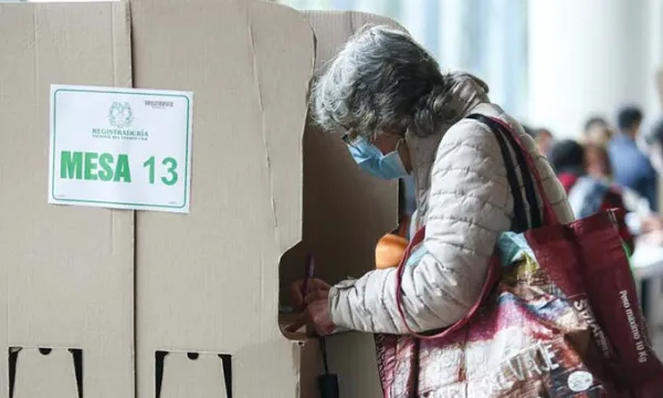 ELECCIONES-VOTACIONES-JURADOS-05(ALCALDIABOGOTA)