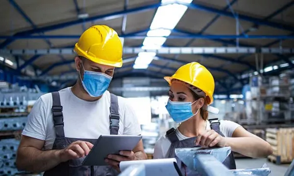 trabajadores-empresa-cuidadosgettyimages.jpg