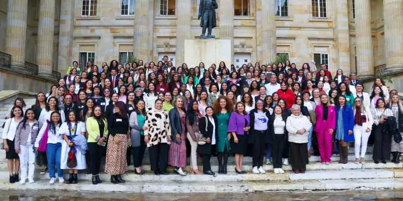 Mujeres Orquídeas hablaron en el Congreso de la República de ciencia y tecnología (Minciencias)