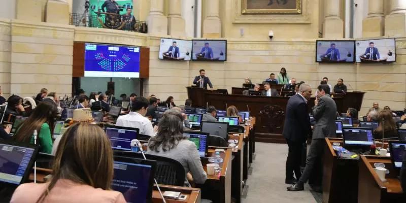 ⁠Eliminación de beneficios penales a feminicidas, más cerca de ser ley (Senado)