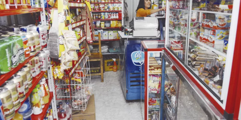 tienda-viveres-mercado.jpg